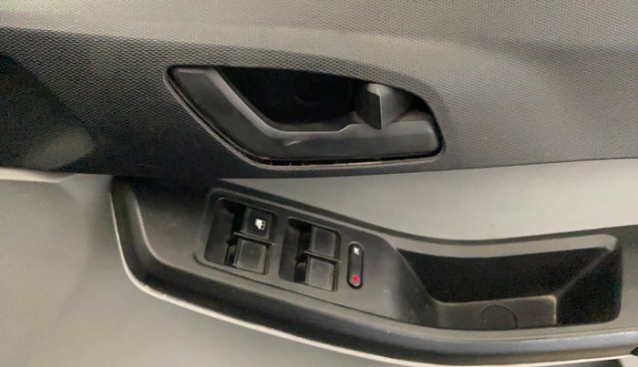 2020 Tata Tiago XT PETROL, Petrol, Manual, 51,555 km, Driver Side Door Panels Control