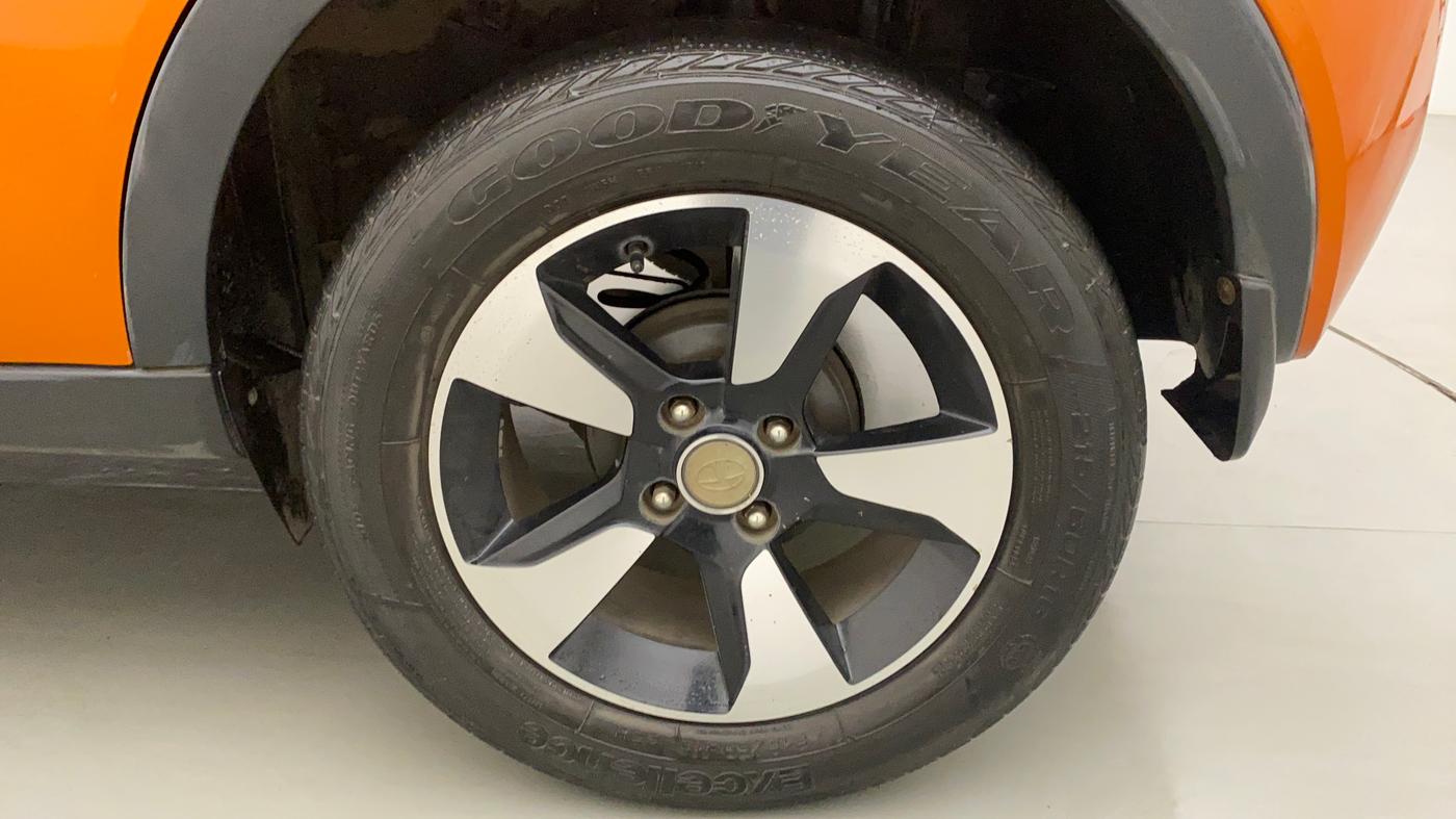 2019 Tata NEXON XZA PLUS DIESEL, Diesel, Automatic, 41,216 km, Left Rear Wheel