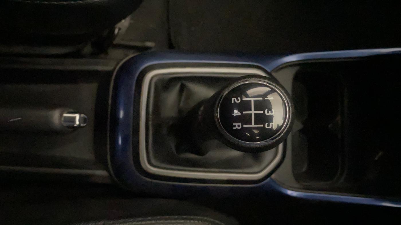 2021 Maruti IGNIS ALPHA 1.2, Petrol, Manual, 39,436 km, Gear Lever