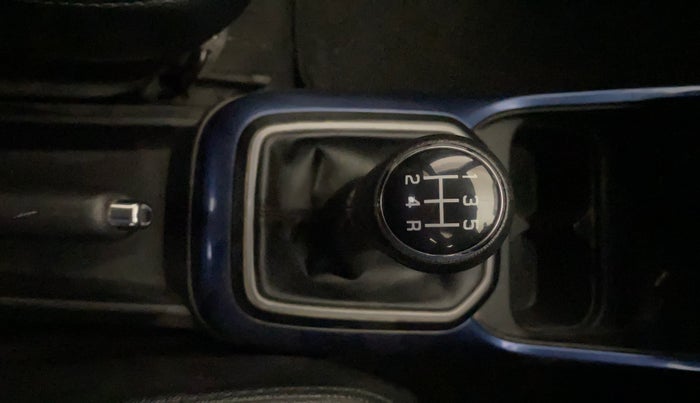 2021 Maruti IGNIS ALPHA 1.2, Petrol, Manual, 39,415 km, Gear Lever
