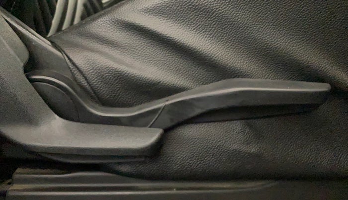 2021 Maruti IGNIS ALPHA 1.2, Petrol, Manual, 39,415 km, Driver Side Adjustment Panel