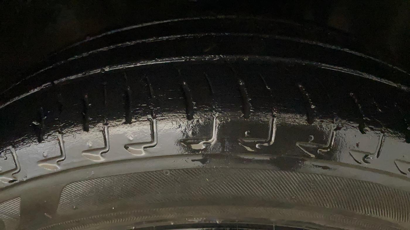 2021 Maruti IGNIS ALPHA 1.2, Petrol, Manual, 39,436 km, Right Front Tyre Tread