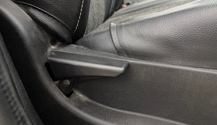 2019 Tata Tiago XZ PETROL, Petrol, Manual, 48,429 km, Driver Side Adjustment Panel