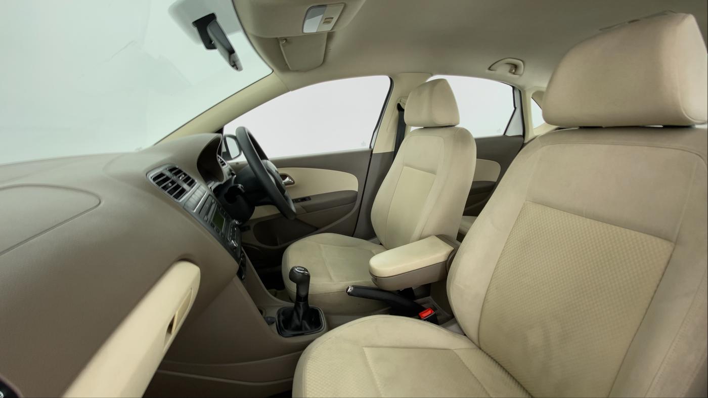 2012 Skoda Rapid AMBITION 1.6 MPFI MT, Petrol, Manual, 85,668 km, Right Side Front Door Cabin