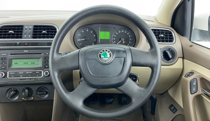 2012 Skoda Rapid AMBITION 1.6 MPFI MT, Petrol, Manual, 85,668 km, Steering Wheel Close Up