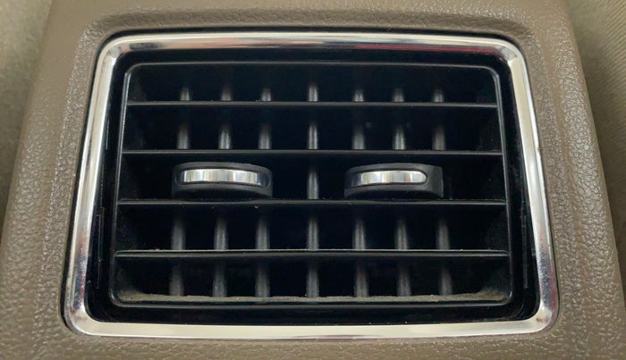 2012 Skoda Rapid AMBITION 1.6 MPFI MT, Petrol, Manual, 85,668 km, Rear AC Vents