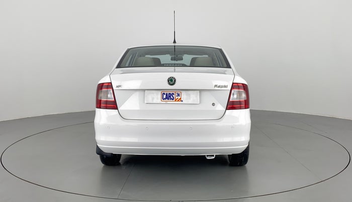 2012 Skoda Rapid AMBITION 1.6 MPFI MT, Petrol, Manual, 85,668 km, Back/Rear