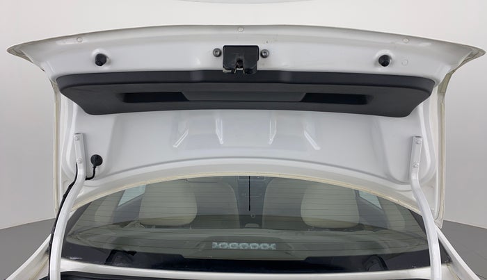 2012 Skoda Rapid AMBITION 1.6 MPFI MT, Petrol, Manual, 85,668 km, Boot Door Open