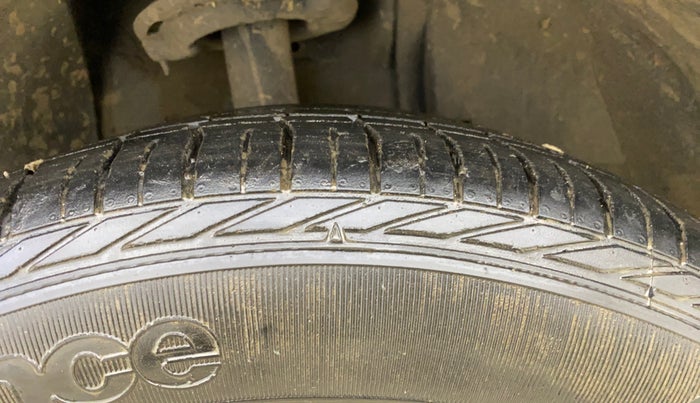 2019 Tata NEXON XZA PLUS DIESEL, Diesel, Automatic, 24,004 km, Right Front Tyre Tread