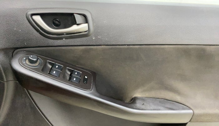 2014 Tata Zest XT PETROL, Petrol, Manual, 36,411 km, Driver Side Door Panels Control