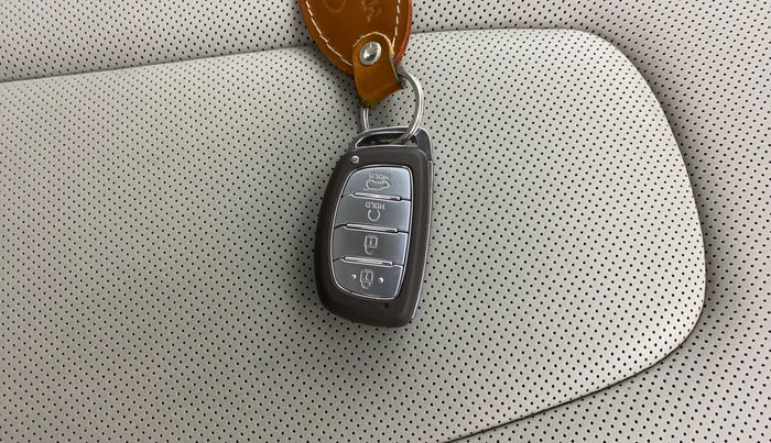 2024 Hyundai Creta SX (O) 1.5 PETROL, Petrol, Manual, 8,834 km, Key Close Up