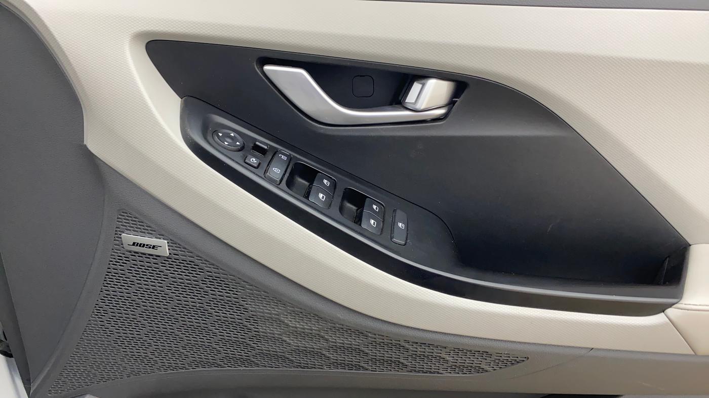 2024 Hyundai Creta SX (O) 1.5 PETROL, Petrol, Manual, 8,834 km, Driver Side Door Panels Control