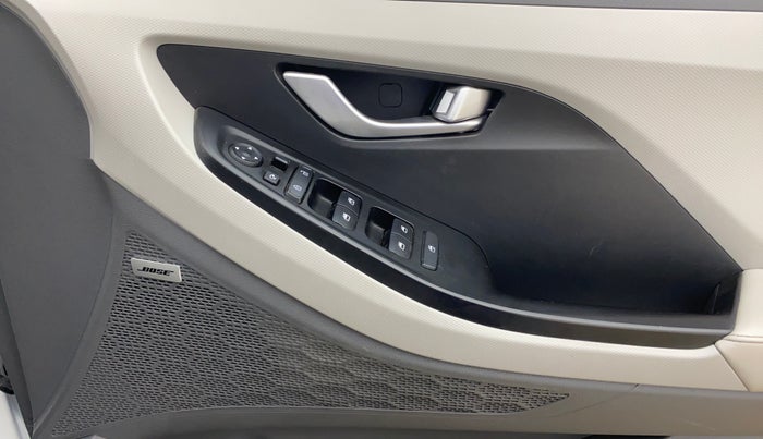 2024 Hyundai Creta SX (O) 1.5 PETROL, Petrol, Manual, 8,834 km, Driver Side Door Panels Control