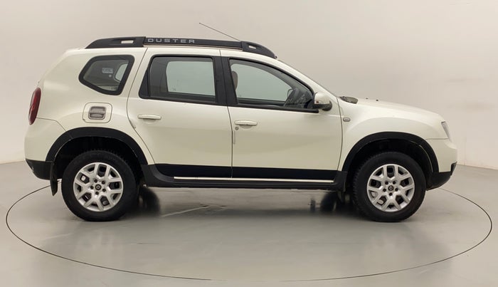 2016 Renault Duster RXL 1.6 PETROL, CNG, Manual, 28,612 km, Right Side View
