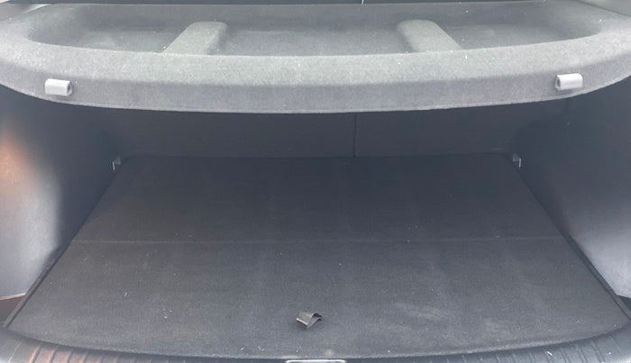 2021 KIA SELTOS HTX AT PETROL, Petrol, Automatic, 14,038 km, Boot Inside