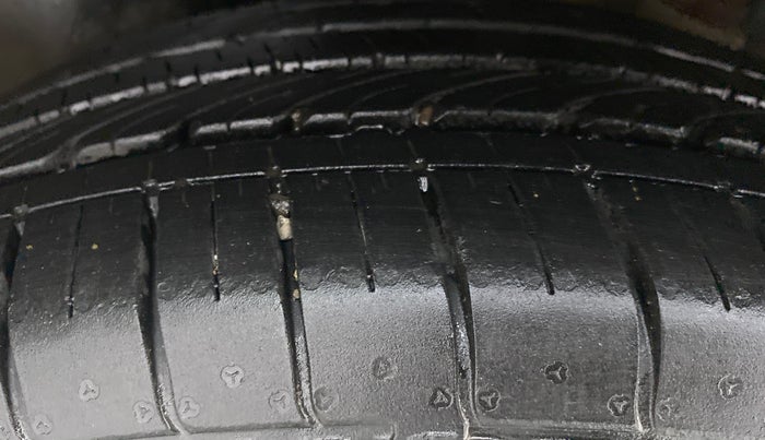 2021 KIA SELTOS HTX AT PETROL, Petrol, Automatic, 14,038 km, Left Rear Tyre Tread