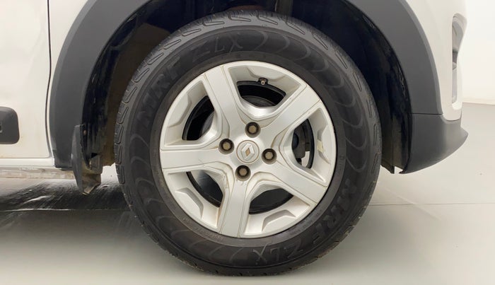 2019 Renault TRIBER RXZ, Petrol, Manual, 72,560 km, Right Front Wheel