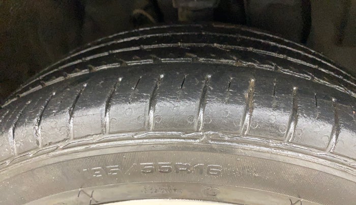 2018 Hyundai Elite i20 ASTA 1.2, Petrol, Manual, 79,192 km, Right Front Tyre Tread