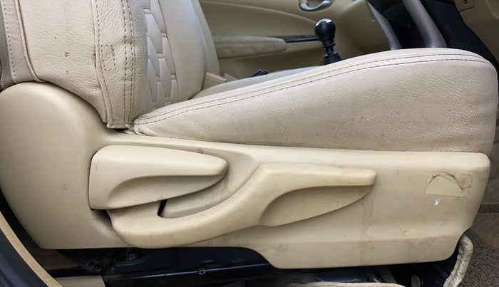 2020 Toyota YARIS G MT, Petrol, Manual, 48,693 km, Driver Side Adjustment Panel