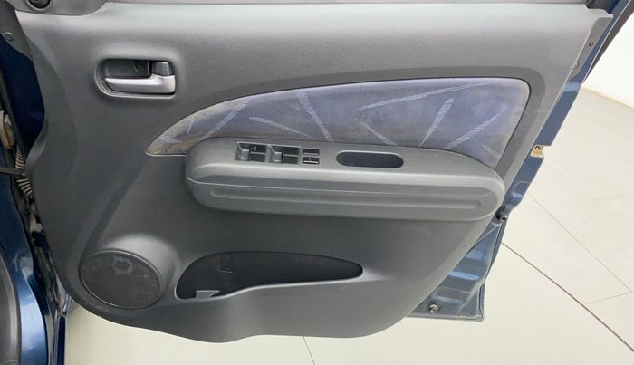 2010 Maruti Ritz VXI, Petrol, Manual, 64,204 km, Driver Side Door Panels Control
