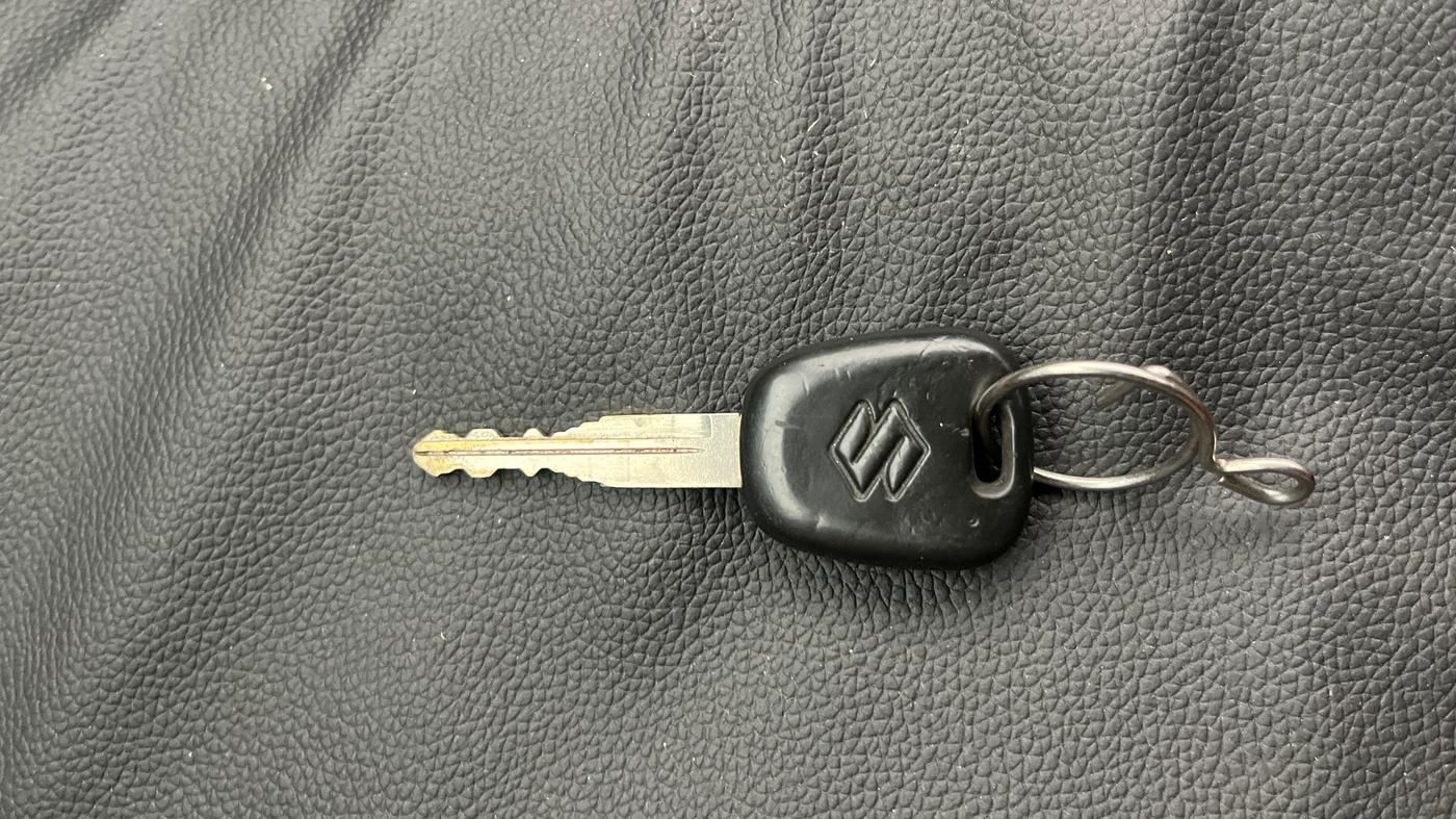 2019 Maruti Swift LXI, Petrol, Manual, 79,933 km, Key Close Up