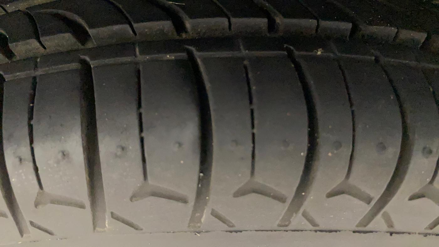 2017 Maruti Alto 800 VXI, Petrol, Manual, 45,502 km, Right Front Tyre Tread