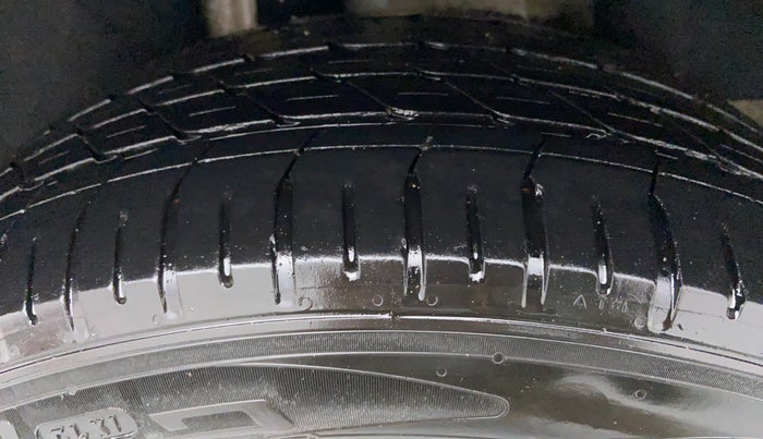 2015 Skoda Octavia ELEGANCE 2.0 TDI CR AT, Diesel, Automatic, 89,454 km, Right Rear Tyre Tread