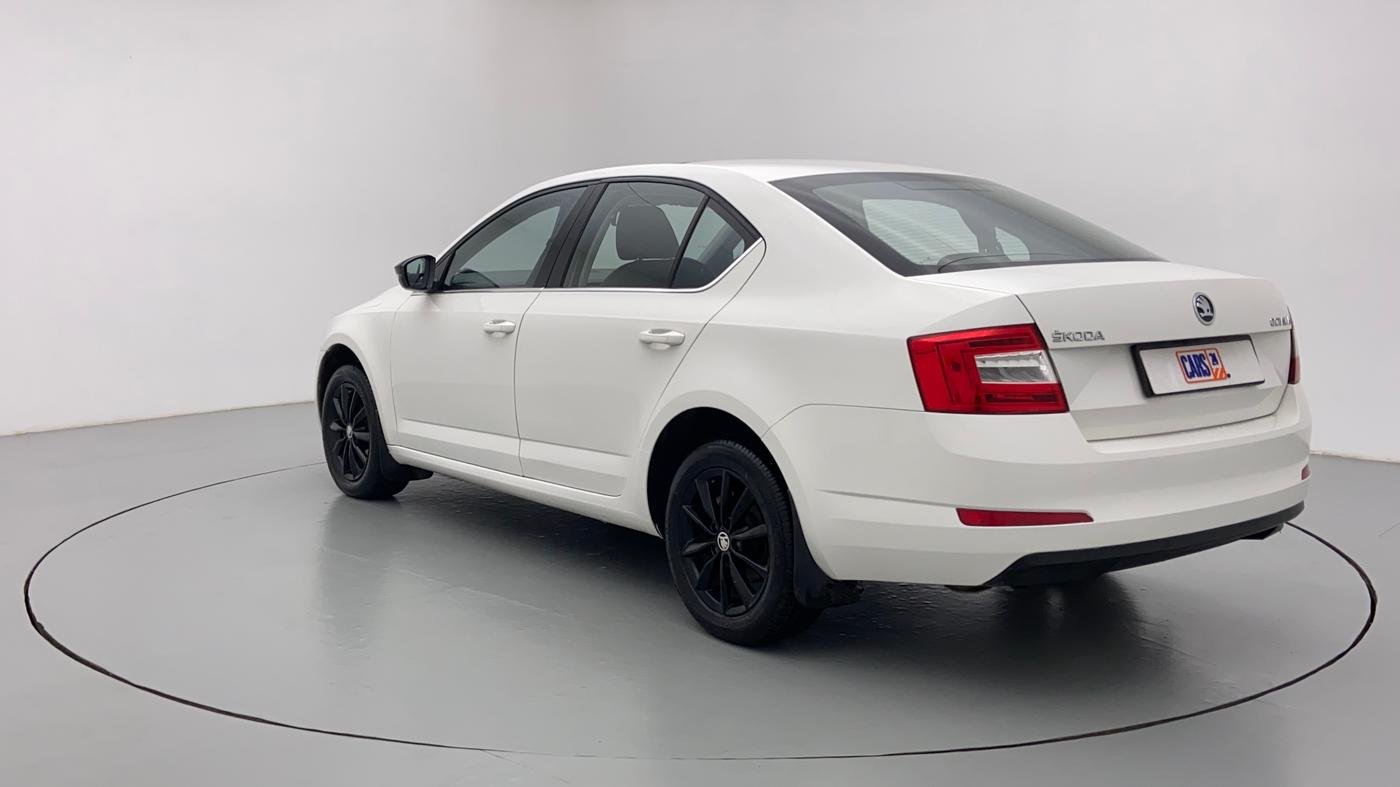 2015 Skoda Octavia ELEGANCE 2.0 TDI CR AT, Diesel, Automatic, 89,454 km, Left Back Diagonal