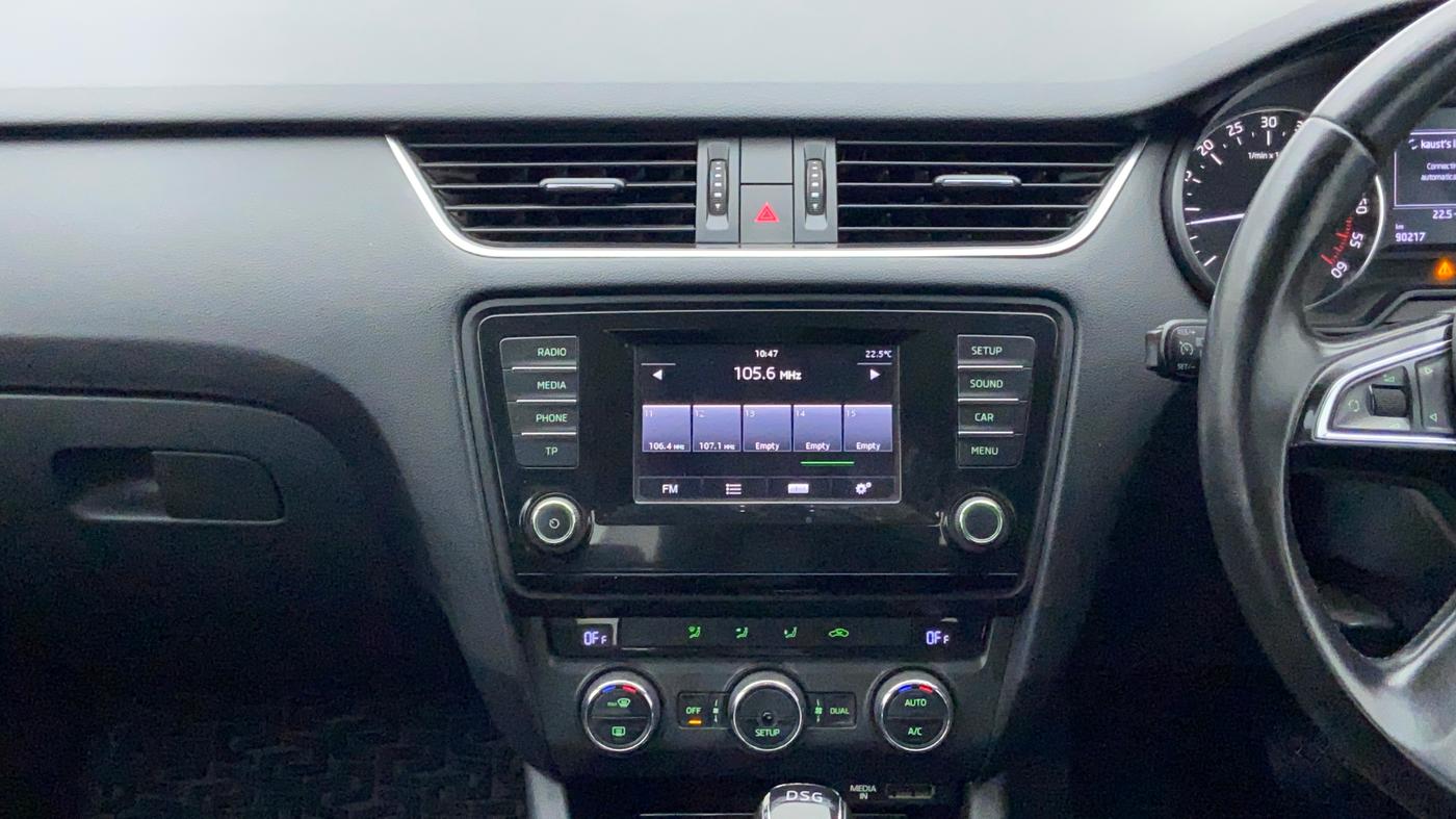 2015 Skoda Octavia ELEGANCE 2.0 TDI CR AT, Diesel, Automatic, 89,454 km, Air Conditioner