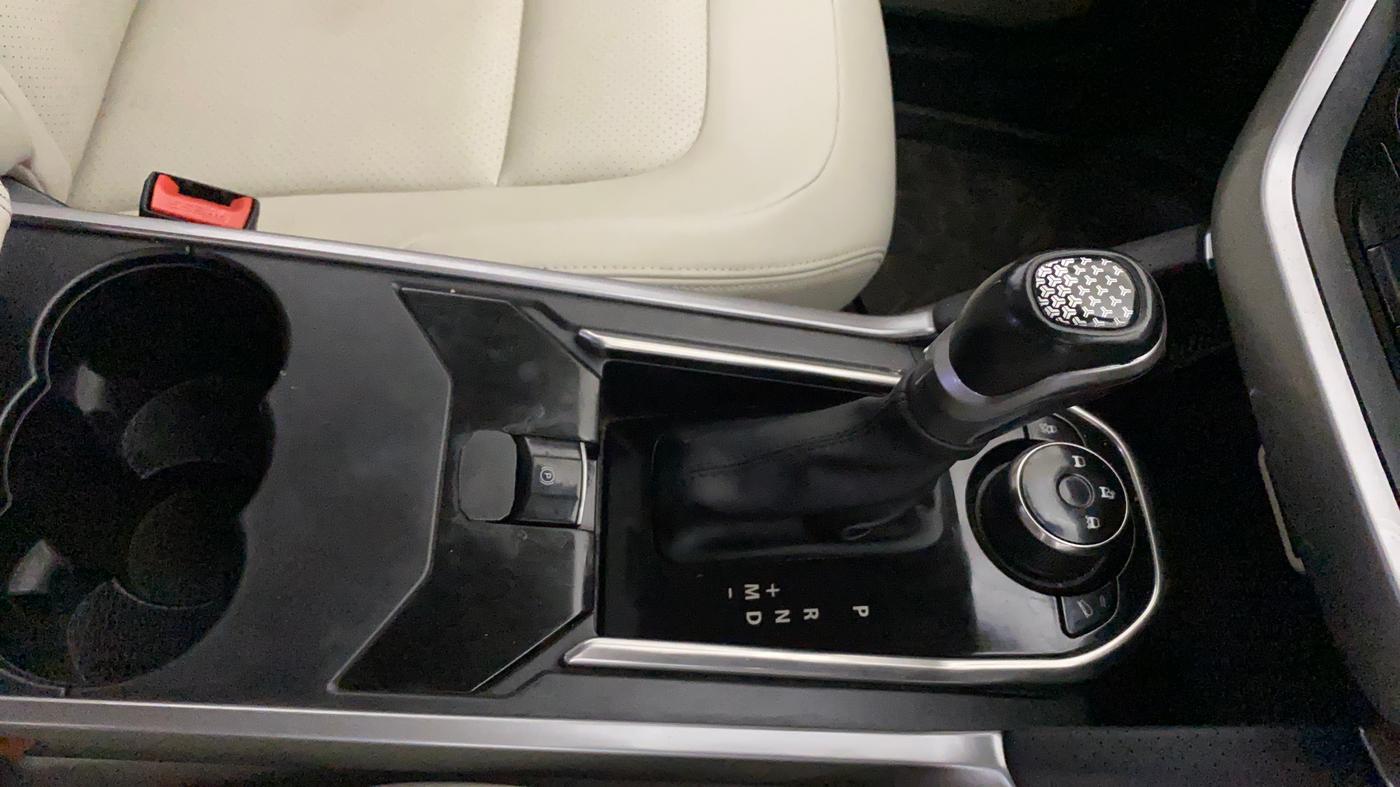 2021 Tata Safari XZA PLUS, Diesel, Automatic, 60,760 km, Gear Lever