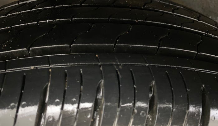 2023 Hyundai VENUE SX (O) 1.0 TURBO DCT, Petrol, Automatic, 14,167 km, Right Rear Tyre Tread