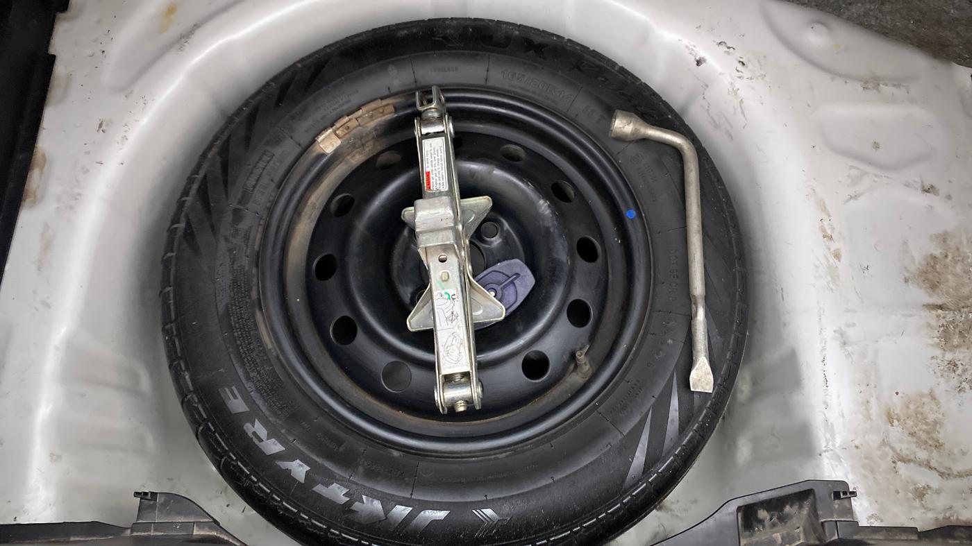 2022 Maruti Swift VXI, Petrol, Manual, 33,170 km, Spare Tyre