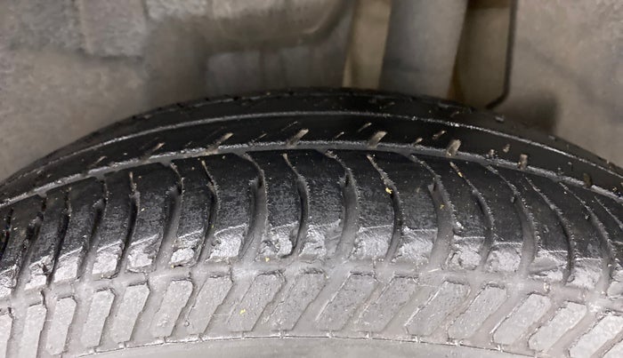 2022 Maruti Swift VXI, Petrol, Manual, 33,170 km, Left Rear Tyre Tread