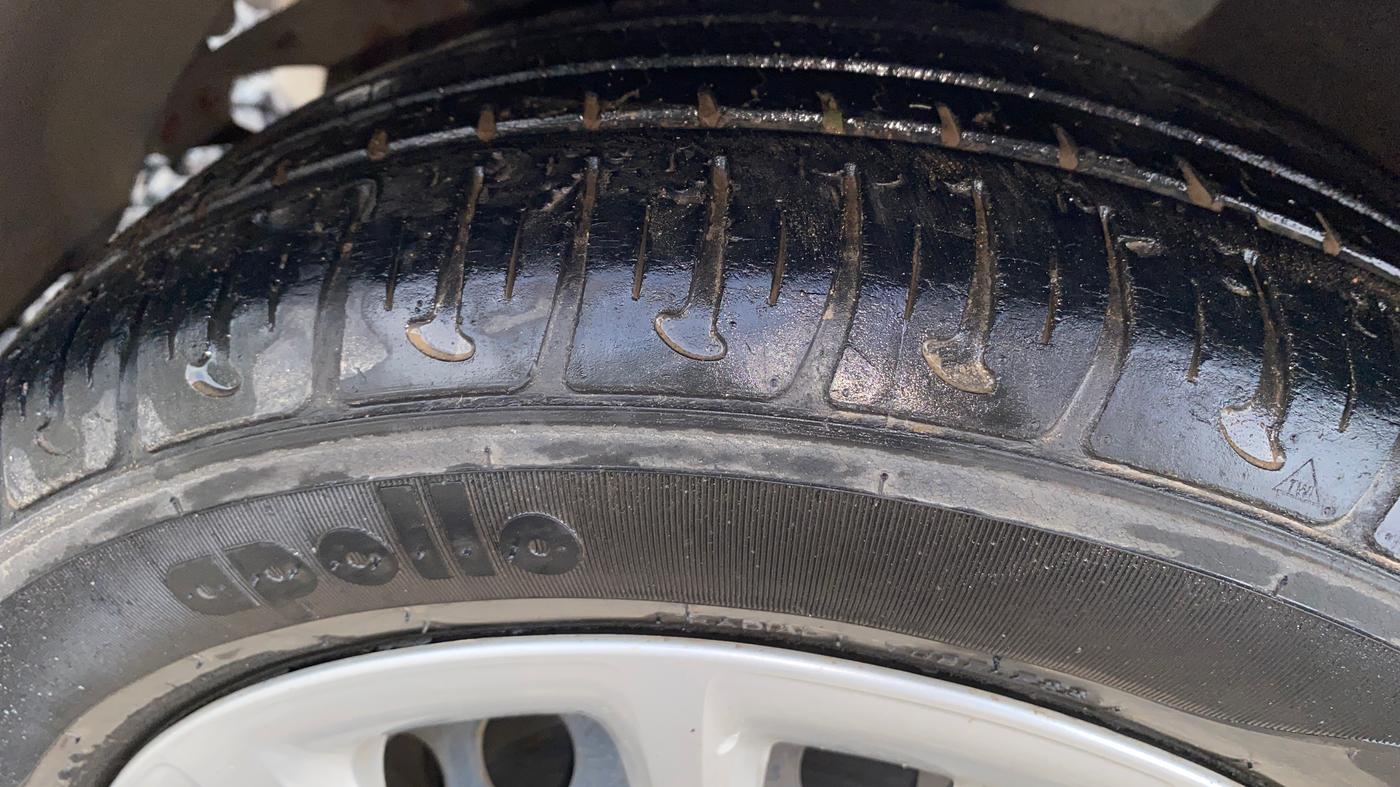 2018 Hyundai Grand i10 MAGNA AT 1.2 KAPPA VTVT, Petrol, Automatic, 25,209 km, Right Rear Tyre Tread