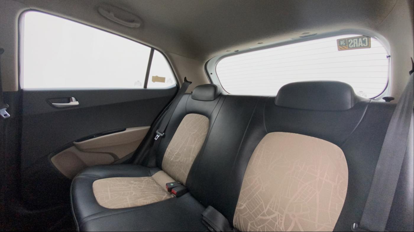2018 Hyundai Grand i10 SPORTZ 1.2 KAPPA VTVT, Petrol, Manual, 89,538 km, Right Side Rear Door Cabin