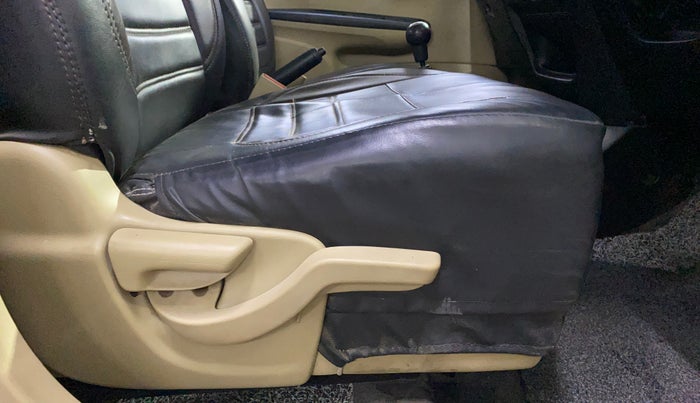 2017 Honda Brio S MT, Petrol, Manual, 24,488 km, Driver Side Adjustment Panel