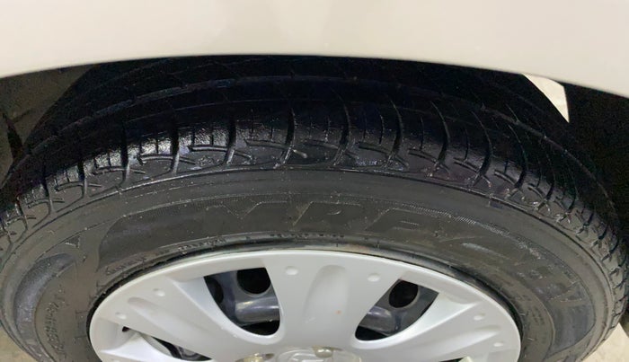 2017 Honda Brio S MT, Petrol, Manual, 24,488 km, Left Rear Tyre Tread