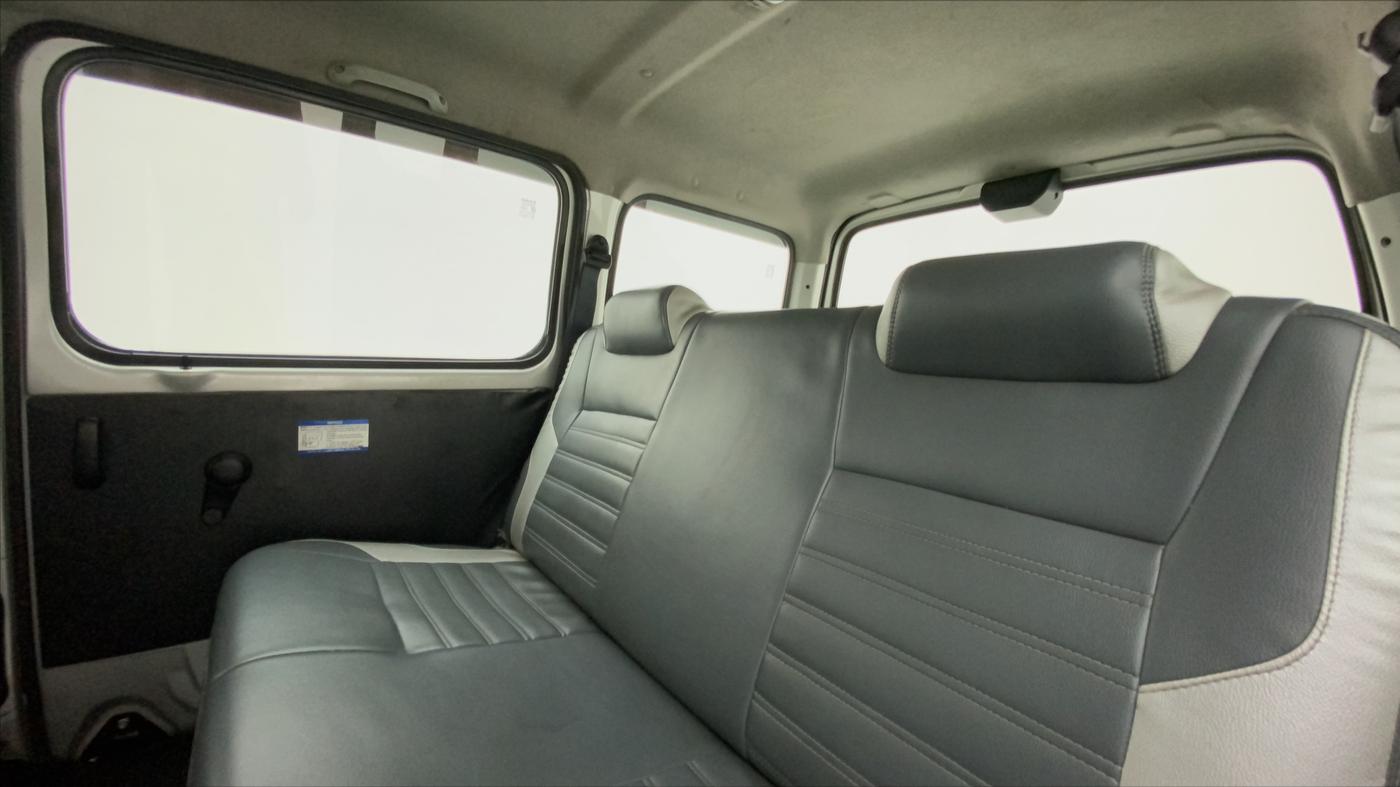 2017 Maruti Eeco 5 STR WITH A/C+HTR, Petrol, Manual, 40,510 km, Right Side Rear Door Cabin