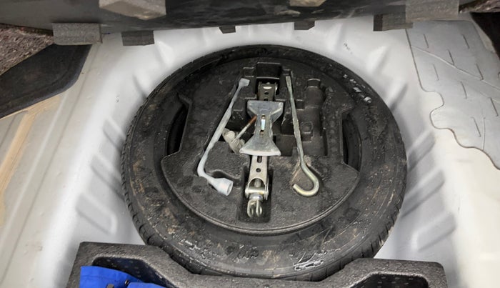 2019 Maruti Ciaz ALPHA 1.5 SHVS PETROL, Petrol, Manual, 64,037 km, Spare Tyre