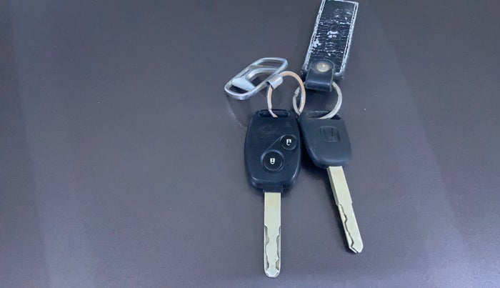 2015 Honda Brio S MT, Petrol, Manual, 45,133 km, Key Close Up