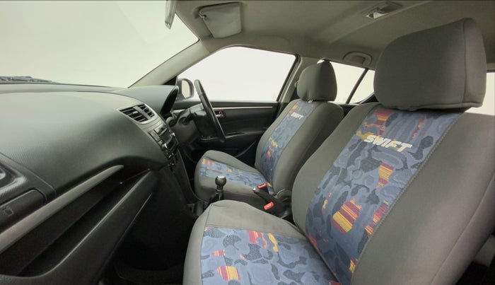 2015 Maruti Swift VXI, Petrol, Manual, 43,286 km, Right Side Front Door Cabin