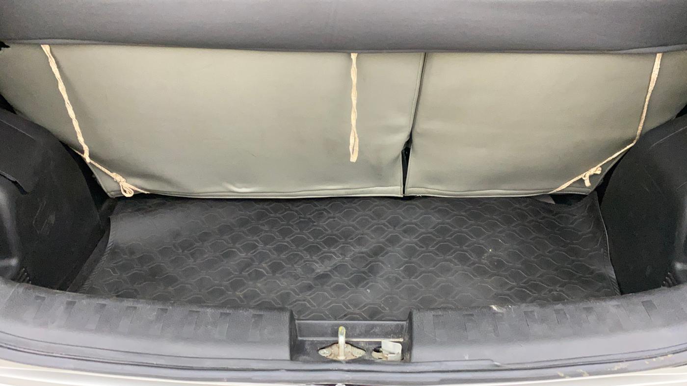 2015 Maruti Swift VXI, Petrol, Manual, 43,286 km, Boot Inside