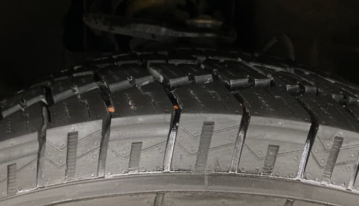 2023 Mahindra SCORPIO-N Z8 L DIESEL AT 4WD 7 STR, Diesel, Automatic, 45,447 km, Left Front Tyre Tread