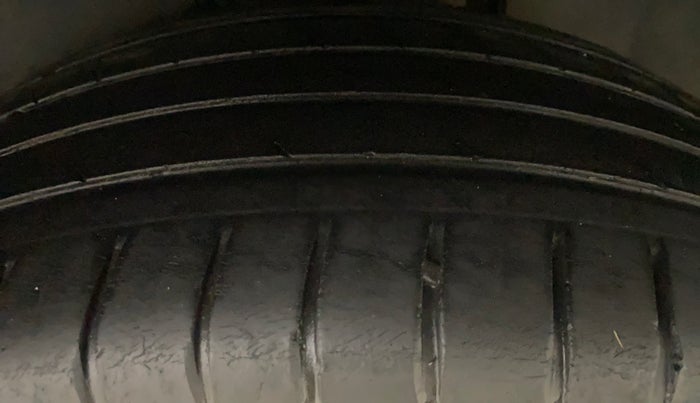 2021 MG HECTOR SHARP 1.5 DCT PETROL, Petrol, Automatic, 57,186 km, Left Rear Tyre Tread