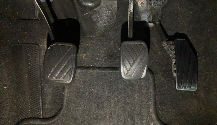 2016 Maruti Baleno DELTA PETROL 1.2, Petrol, Manual, 1,10,885 km, Pedals