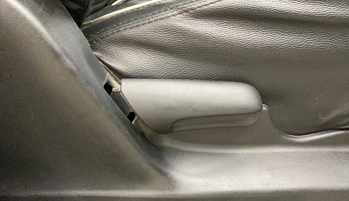 2019 Maruti Vitara Brezza VDI AMT, Diesel, Automatic, 86,421 km, Driver Side Adjustment Panel