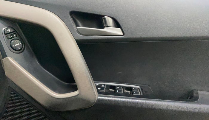 2016 Hyundai Creta SX PLUS 1.6 PETROL, Petrol, Manual, 79,599 km, Driver Side Door Panels Control