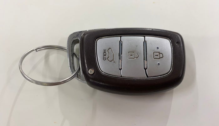 2016 Hyundai Creta SX PLUS 1.6 PETROL, Petrol, Manual, 79,599 km, Key Close Up