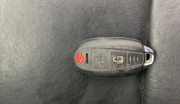 2016 Maruti Baleno ZETA CVT PETROL 1.2, Petrol, Automatic, 47,932 km, Key Close Up