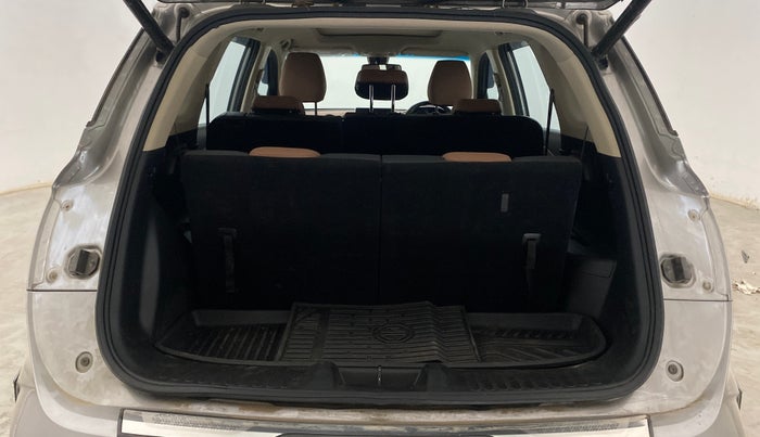 2023 MG HECTOR PLUS SHARP PRO 1.5 PETROL TURBO CVT 7 STR, Petrol, Automatic, 88,098 km, Boot Inside